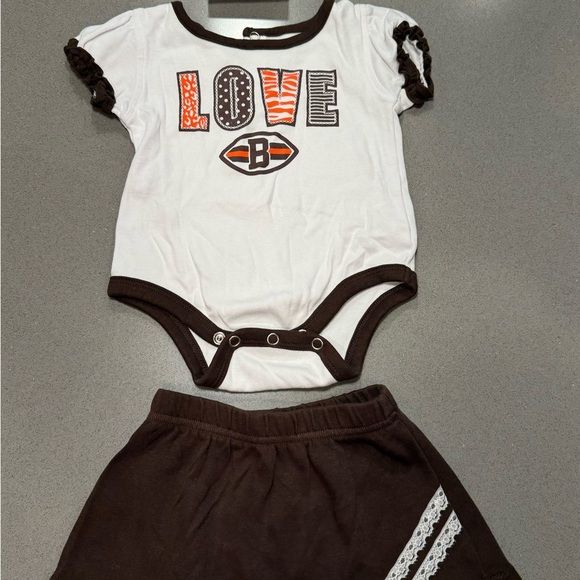 NFL | Cleveland Browns | 12mth girls outfit - Picture 1 of 4